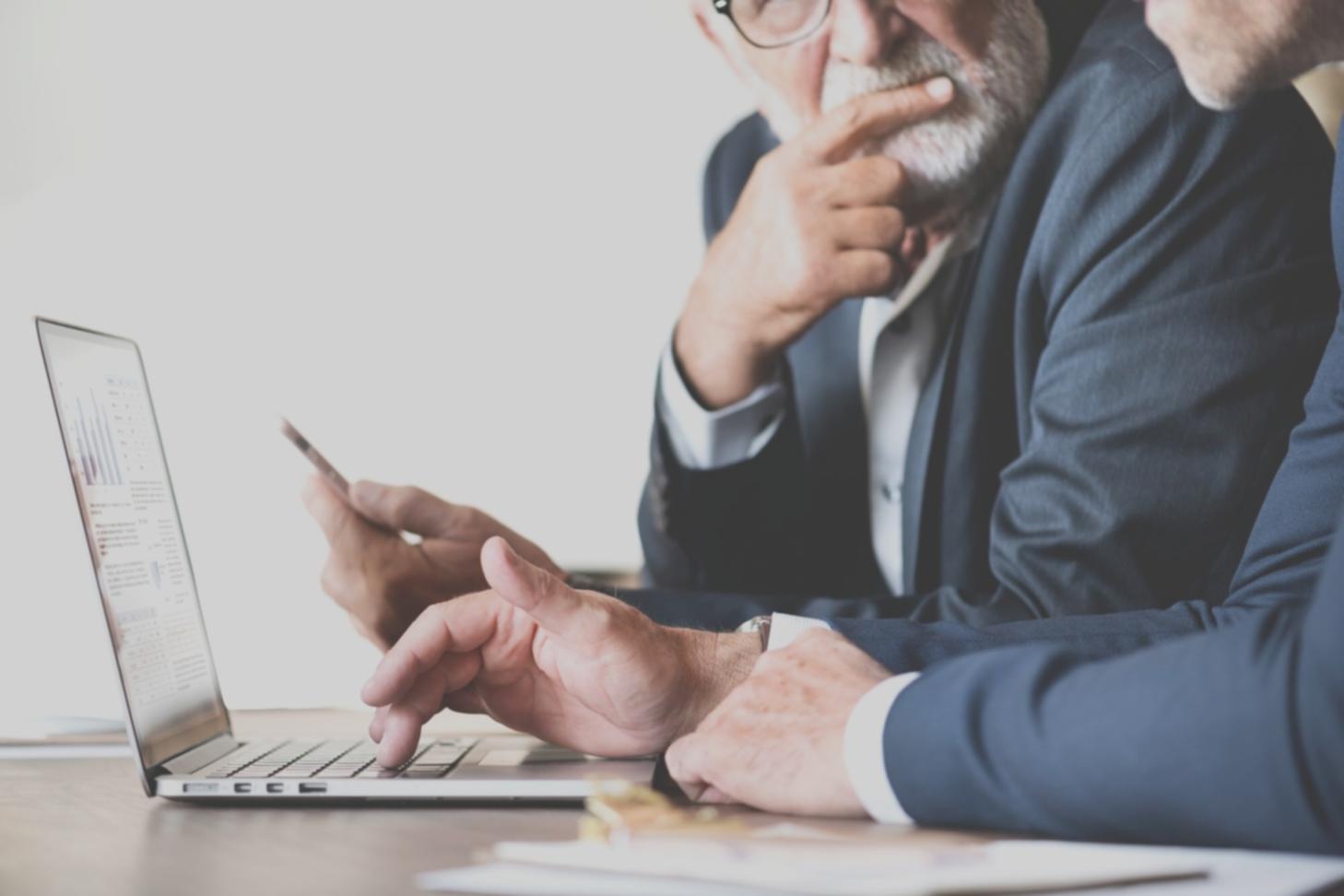 Almanca akademik kaynak kitapları ve materyaller